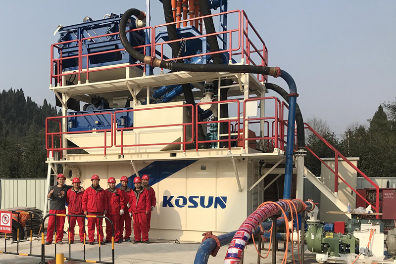 中国重庆观景口水利水电枢纽项目穿山顶管作业泥水处理现场